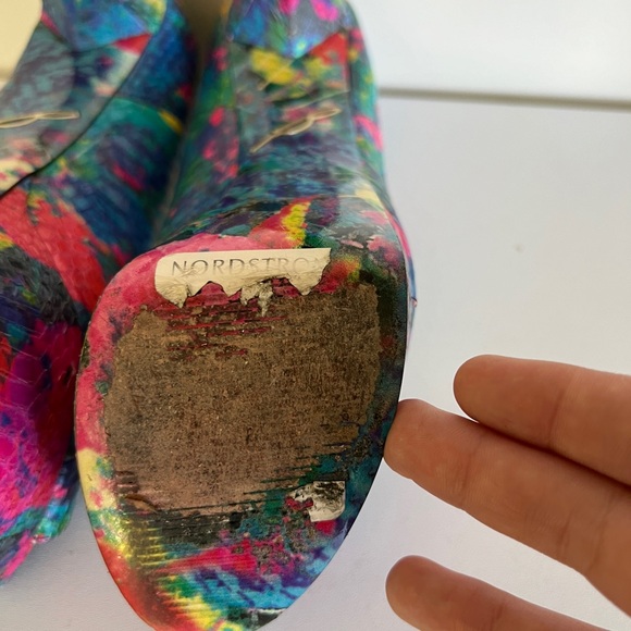 Brian Atwood Bambola Brightcolored
Snakeprint Peep Toe Platform Heels - Picture 10 of 11